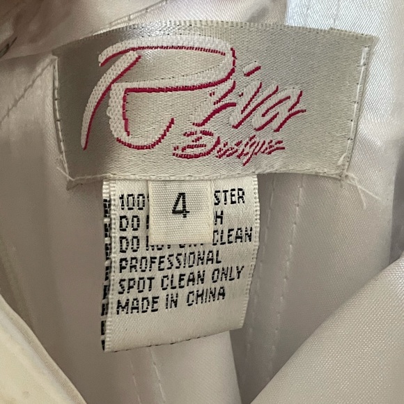 Riva Designs Grad Formal Dress - Picture 4 of 4